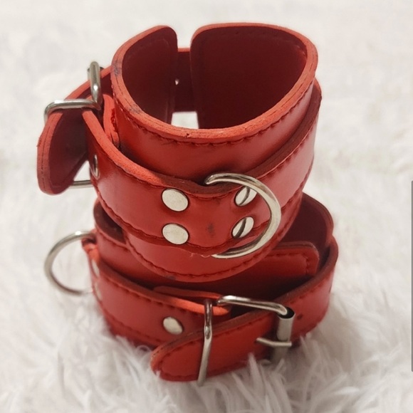 Bondage Wrist Cuffs in Red - Picture 2 of 5